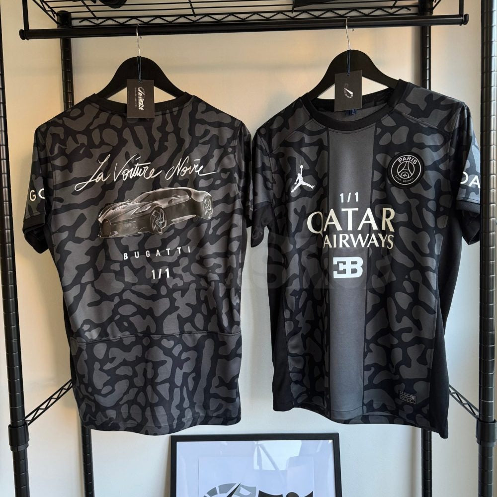 Camiseta París x La Voiture Noire